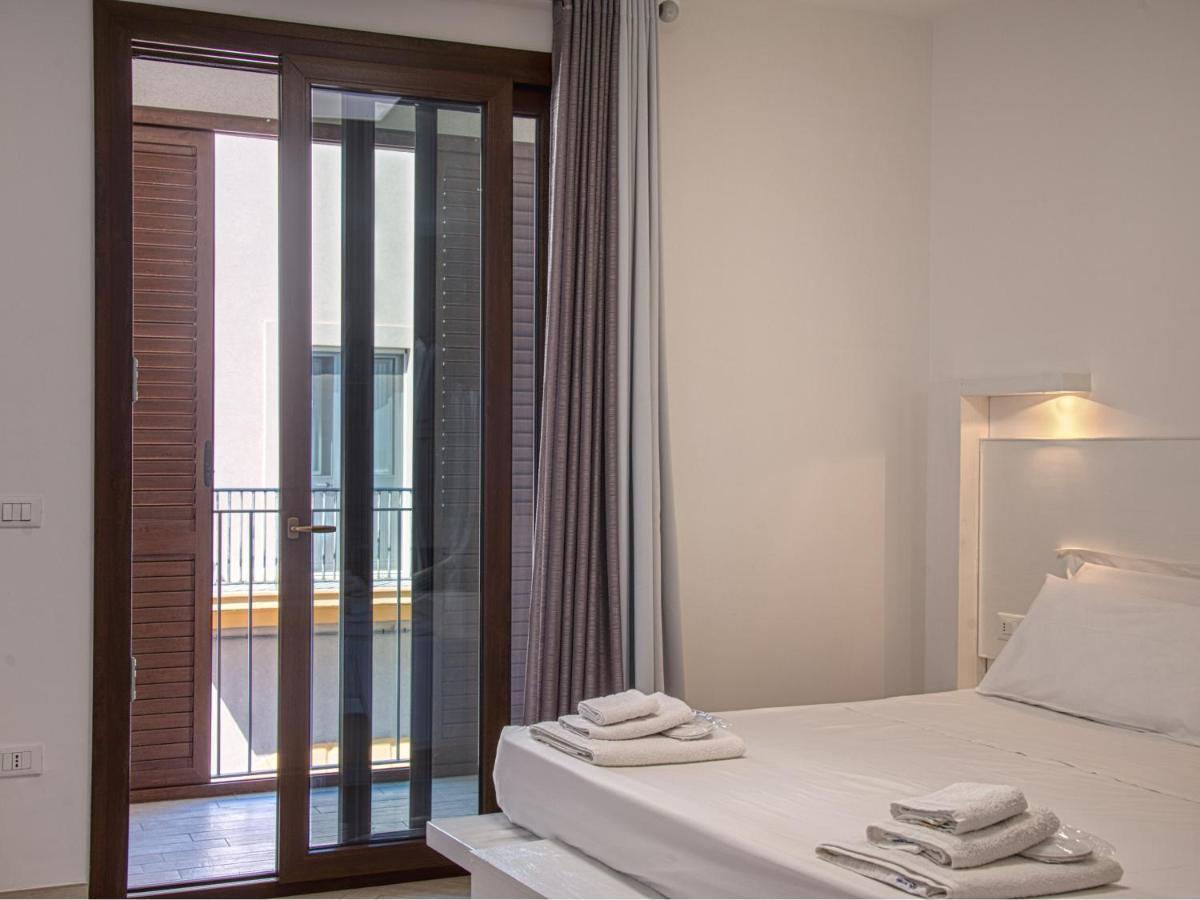 Ideal Rooms Porto Cesareo Exterior photo